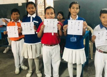 जब विद्यार्थीहरू मत खसाल्न लाइन बसे…