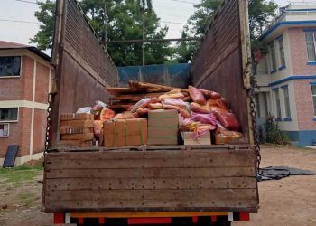 झण्डै ११ लाख बराबरको अवैध सामान बरामद