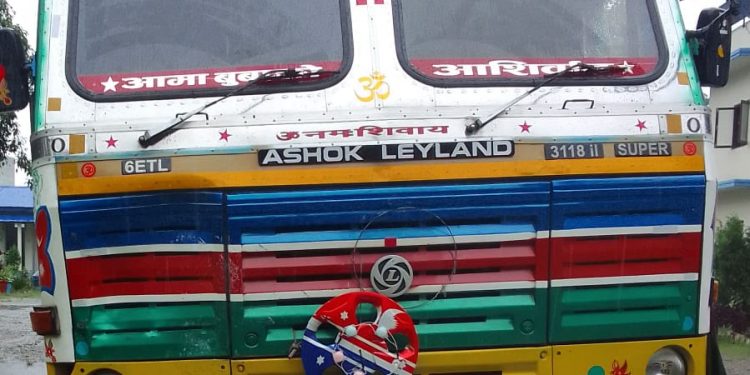 मोरङमा ट्रकको ठक्करबाट अटो चालकको मृत्यु