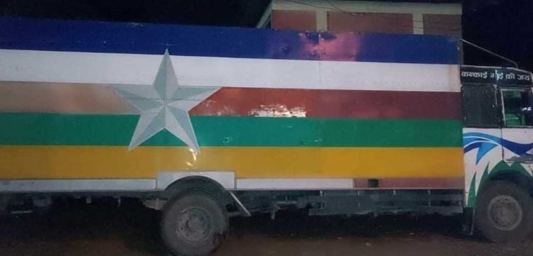 झापामा एक करोड बराबरको भन्सार छलीको हुक्काका सामान बरामद