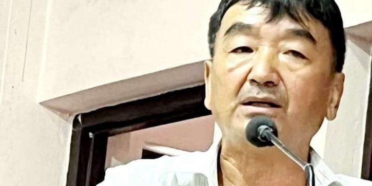 सुनसरी आएर कांग्रेस केन्द्रीय सदस्य शेर्पाले भने, ‘पुरानो कथाले मात्रै अबको राजनीति चल्दैन’