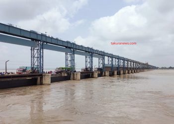 सप्तकोसी नदीमा पानीको बहाव उच्च, ५६ वटै ढोका खोलियो