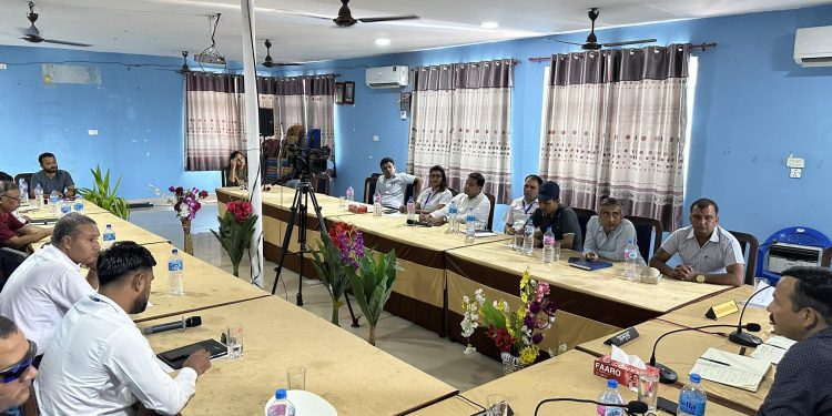 सेवाप्रवाहमा सुधार ल्याउन इटहरीका मेयरको निर्देशन