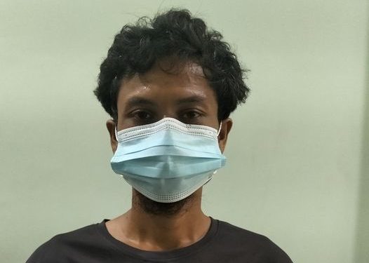 ब्राउनसुगरसहित एक पक्राउ