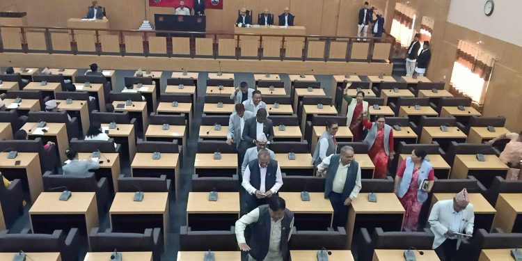 एमाले र राप्रपाले बहिष्कार गरेपछि कोसी प्रदेशसभा बैठक अनिश्चितकालका लागि स्थगित