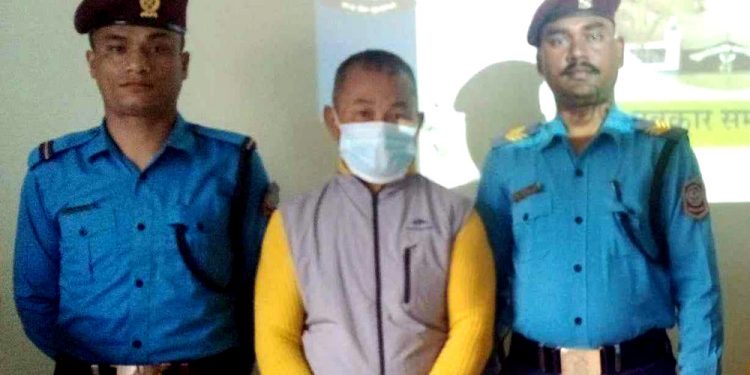 छिमेकीको हत्या गरेर फरार रहेका एक व्यक्ति तरहराबाट पक्राउ