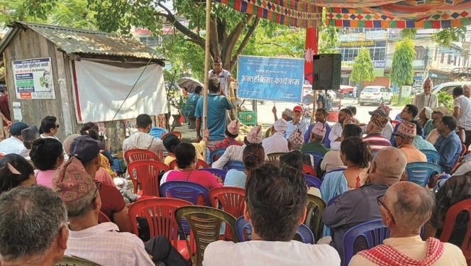 कवि मनु मञ्जिलको टिप्पणी – ‘इटहरीमा नागरिक समाज राजनीतिक दलहरूको दास भयो’