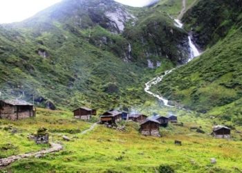 ताप्लेजुङ : पर्यटकलाई लोभ्याउँदै तोक्पेगोला