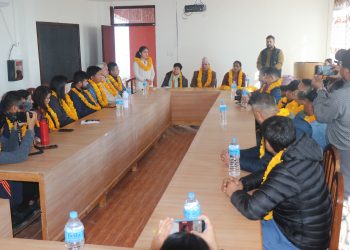 धनकुटामा पर्यटकीय क्षेत्र पहिचान र अवलोकन गर्न आए पर्यटनकर्मीको टोली