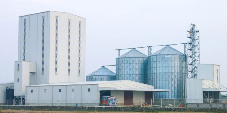 मोरङमा एक अर्ब लगानीमा खुल्यो दाना उत्पादन गर्ने उद्योग