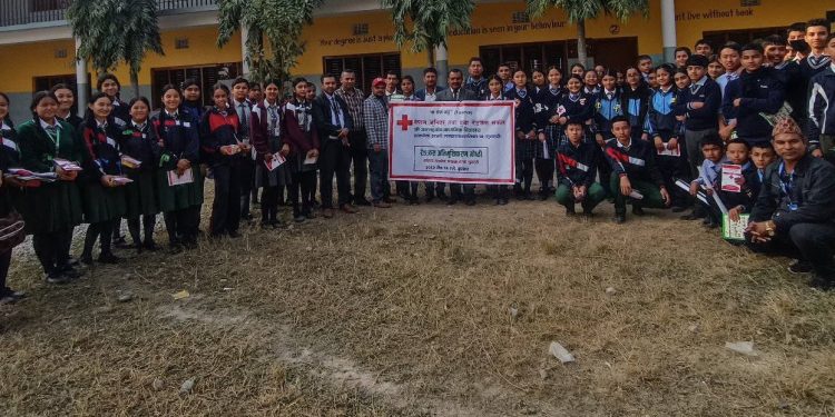 रेडक्रस हाँसपोसा उपशाखाद्वारा विद्यार्थीहरूलाई अभिमुखीकरण