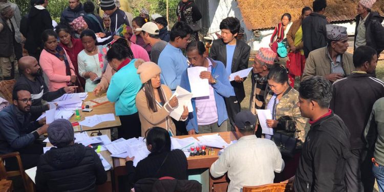 भोजपुर : षडानन्द नगरपालिकाद्वारा वडास्तरमा योजना सम्झौता