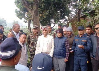 मुख्यमन्त्री कार्कीद्वारा हात्ती प्रभावित क्षेत्रको निरीक्षण