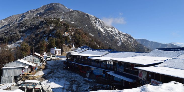 ताप्लेजुङ : पाथीभरा क्षेत्रमा हिमपात