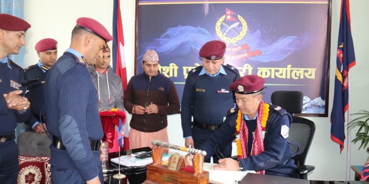 कोसी प्रदेश प्रहरी प्रमुखले गरे पदभार ग्रहण