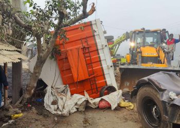 मोरङको बूढीगंगामा लहरी गाडी पल्टिएर दुर्घटना हुँदा एकै परिवारका दुईसहित तीनको मृत्यु