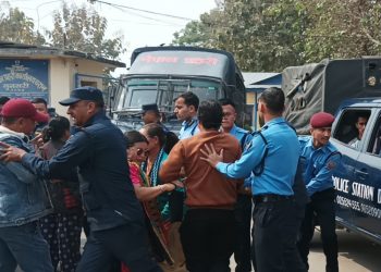 वीपी प्रतिष्ठानको गेट भत्काउने दुई पक्राउ