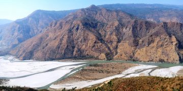 पर्यटकको पर्खाइमा तमोर नदी क्षेत्र