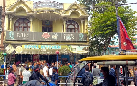 विराटनगरको एक होटलमा बैंकका कर्मचारी मृत भेटिए