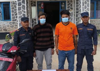 लागूऔषधसहित दुई पक्राउ