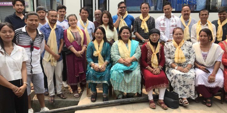 धरानको शिखर युवा समाजद्वारा रक्तदान
