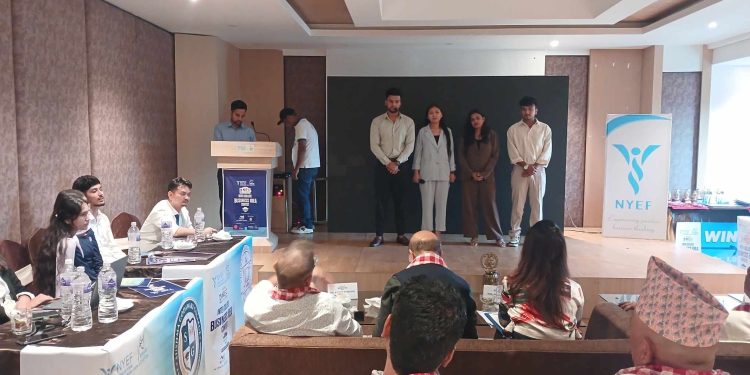 इटहरीमा युवा उद्यमी मञ्चद्धारा बिजनेस आइडिया प्रतियोगिता, विश्व आदर्शलाई एक लाखको अवार्ड