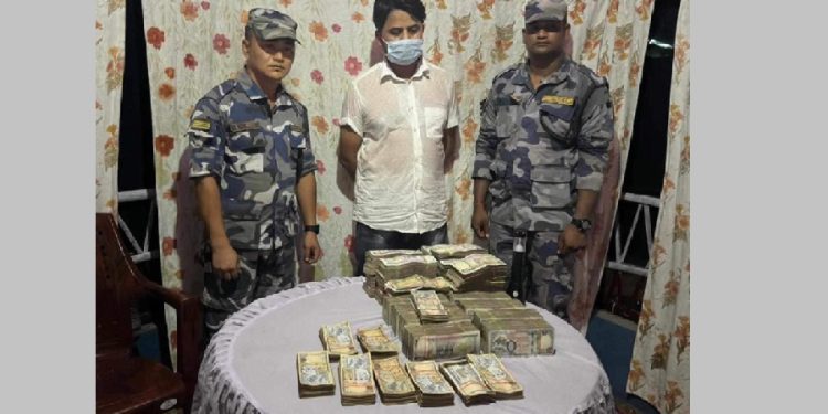 सुनसरीमा एक करोडसहित एक पक्राउ