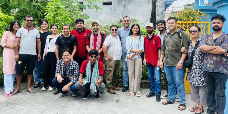 कलालय इटहरीको टिम नाटक प्रस्तुतिका लागि भारत प्रस्थान, यस्तो छ नाटकको दृश्य