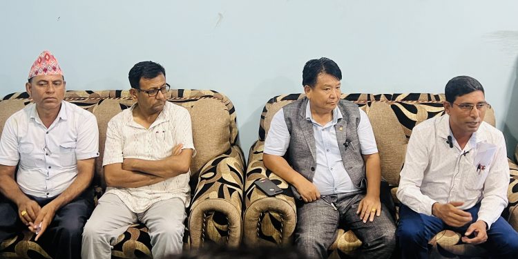 इटहरीमा मेयर र एमाले जनप्रतिनिधिबीच सधैं आरोप-प्रत्यारोप, बजेटमा चुलियो असन्तुष्टि