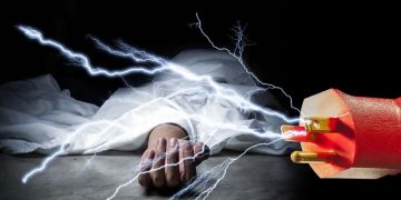 करेन्ट लागेर एकजना विद्युत् कर्मचारीको मृत्यु, तीनजना घाइते