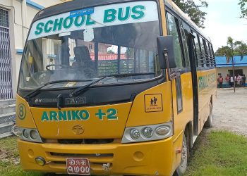 मोरङमा तीव्र गतिको स्कुल बसले ठक्कर दिँदा एक पुरुषको मृत्यु