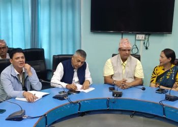 हुलाकी सडक फागुनभित्र कालोपत्रे गरिसक्ने निर्माण व्यवसायीको प्रतिबद्धता