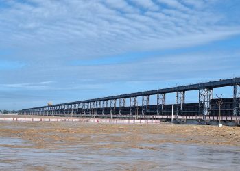 सप्तकोसीमा पानीको बहाव घट्दै