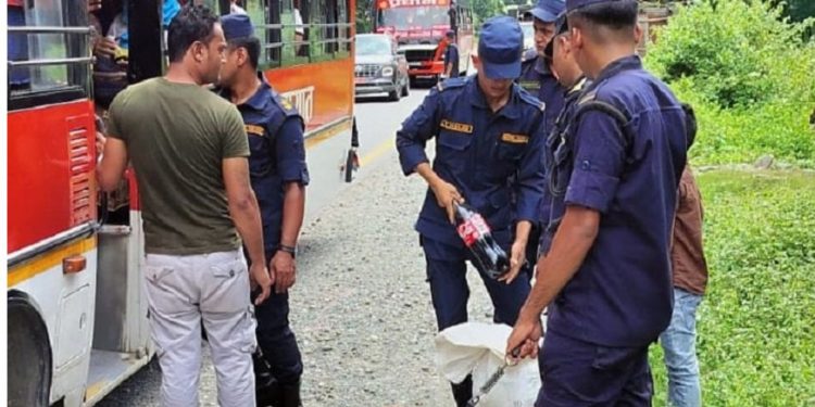 धरानमा तालिम प्राप्त कुकुरसहित प्रहरी चेकजाँच