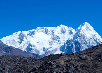 मुस्कुराएको कञ्चनजङ्घा हिमाल