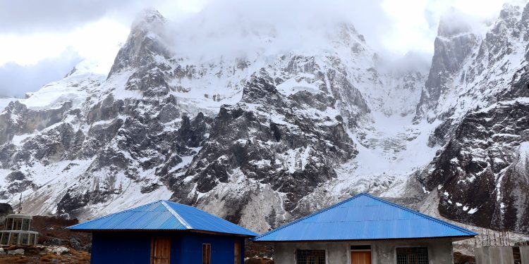 कुम्भकर्ण हिमाल र माङ्हिम