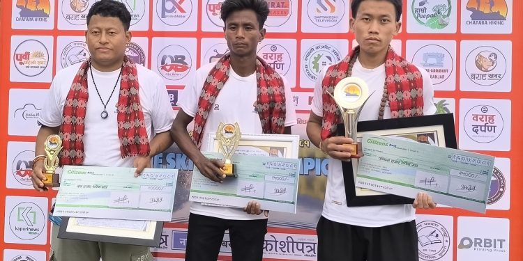 सुनसरीको बराहक्षेत्रमा स्टोन स्किपिङ प्रतियोगिता, ८८ प्रतिस्पर्धीलाई उछिन्दै राहुल विजयी