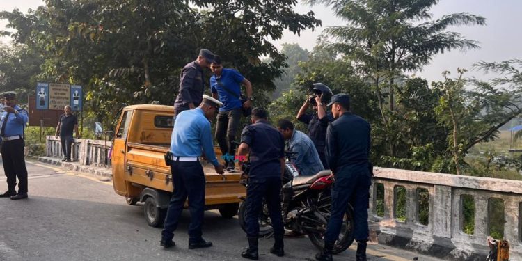मोरङमा ओभरटेक गर्दा टिपरको ठक्करबाट मोटरसाइकलमा सवार दुईको मृत्यु