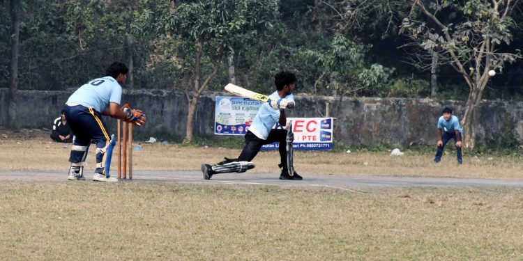 हिसान एन्फा कप : क्रिकेटमा विश्व आदर्श र पूर्वाञ्चल सेमिफाइनलमा