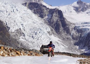 ताप्लेजुङको टिप्ताला भन्ज्याङमा पहिलोपटक आइपुग्यो मोटरसाइकल