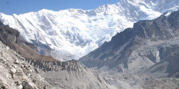 तस्बिरमा हेर्नुहोस् कञ्चनजङ्घा हिमाल