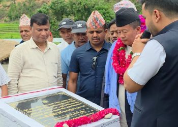 खोटाङको सावा खोलाको पुल मन्त्री राईद्वारा उद्घाटन