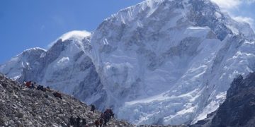 पर्वतारोहण पथप्रदर्शक पेसामा शेर्पा युवाको आकर्षण घट्दो