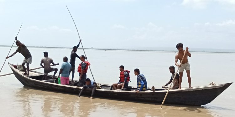 सप्तकोशी नदीमा नुहाउन गएका एक बालक बेपत्ता