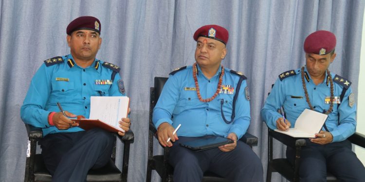 कोशी प्रदेश प्रहरी प्रमुख कार्कीको धनकुटामा निरीक्षण, स्थानीयसँग अन्तरक्रिया