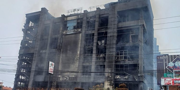 विराटनगरमा भाटभटेनी भवनभित्र पूर्ण रूपमा जलेको अवस्थामा शव फेला