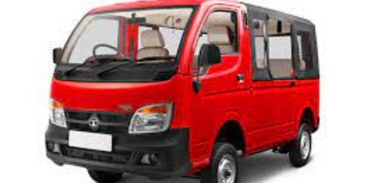 सुनसरीमा म्याजिक भ्यानबाट लडेर मृत्यु