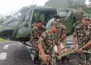 पहिरोमा परी गम्भीर घाइते भएका सुत्केरीसहित दुई जनाको उद्धार