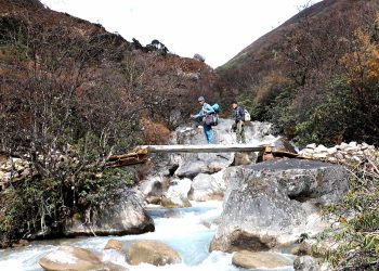 ओलाङचुङ्गोला क्षेत्रमा पर्यटक