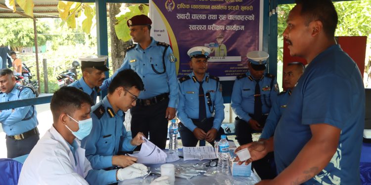 यी हुन् लागूपदार्थ सेवन गरी सवारी चलाउने ८ जना चालक–सहचालक, जो इटहरीमा समातिए